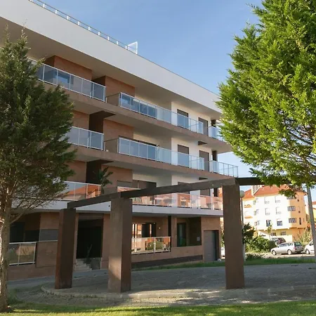 アパート Consolacao & Supertubos - House Ii アトウギア・ダ・バレイア