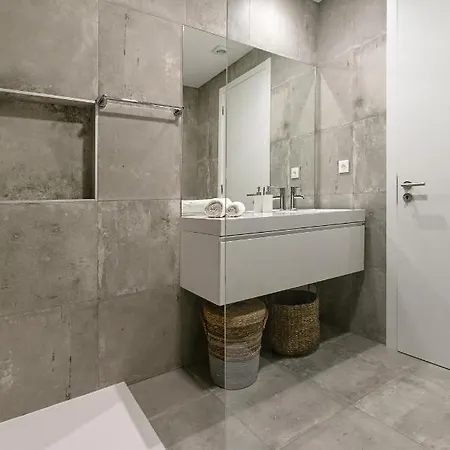 アパート Consolacao & Supertubos - House Ii アトウギア・ダ・バレイア