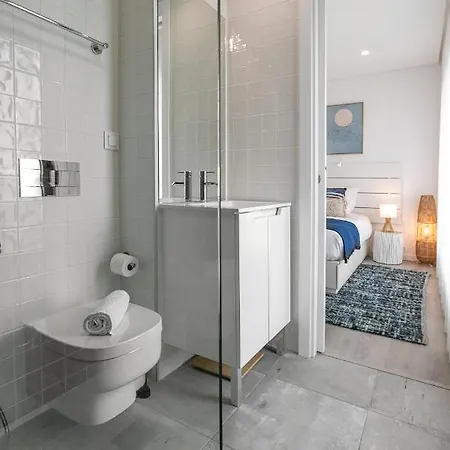 Consolacao & Supertubos - House Ii Atouguia Da Baleia